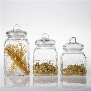 শুকনো ফলের জন্য কাচের জার